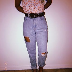 Distressed Light Wash Lee Jeans